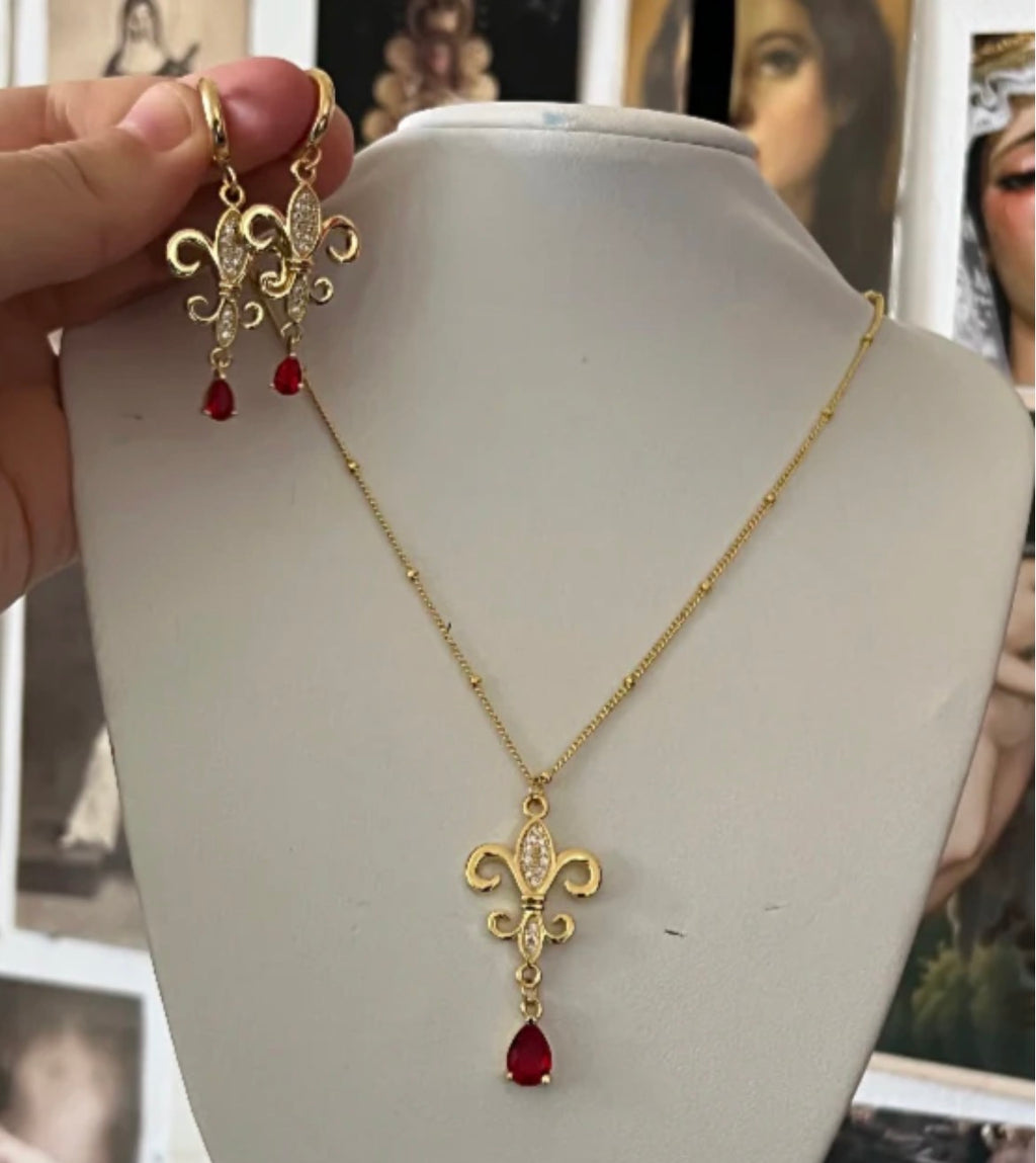 The “House of Valois” Collection