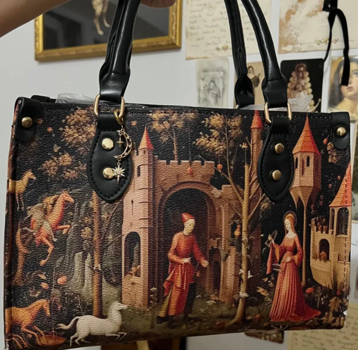 The Gate Of The Verdant Court Handbag